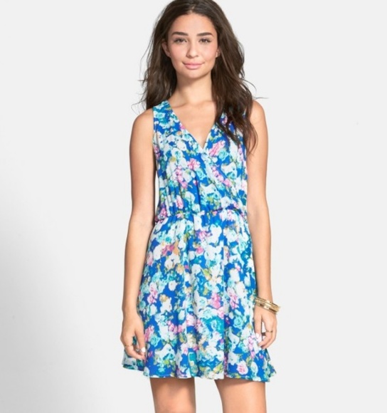 Lush Dresses & Skirts - Adorable Lush floral dress